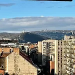 Downtown Penthouse Apartament